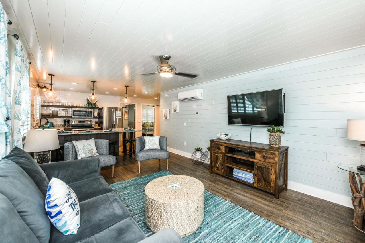 Fins Up Villa Siesta Key Exterior photo